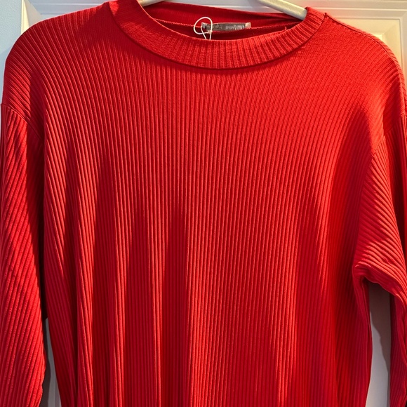 Zara Ribbed Dress - Picture 2 of 4